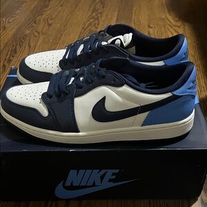 Mens Air Jordan 1 Low Og Obsidian UNC
